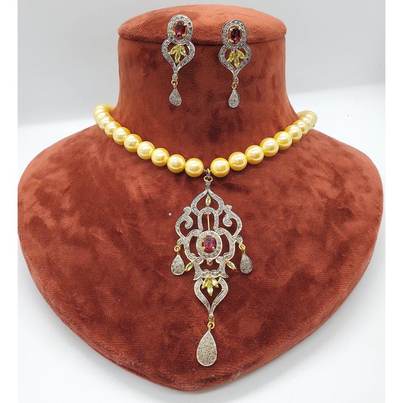 silver 925 Diamond and Peridot Necklace in Gold wash - Picture 1 of 4